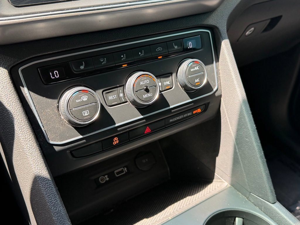 Used 2019 Volkswagen Atlas SE w/ Towing Package FWD image 21