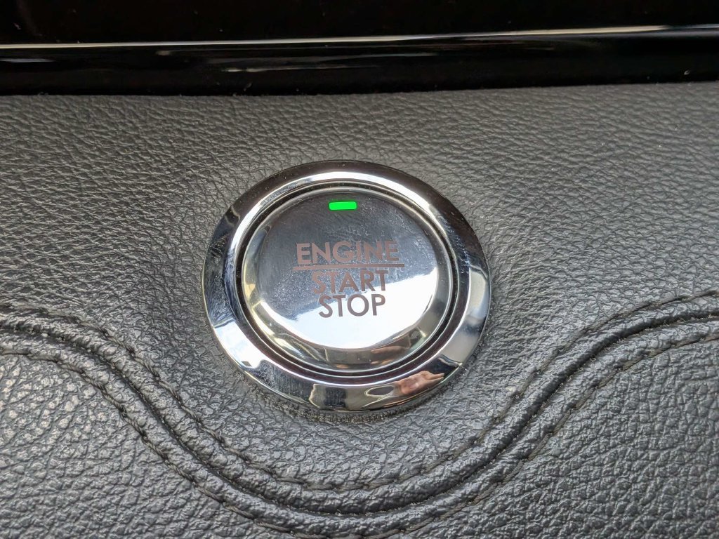 Certified 2024 Lincoln Navigator Reserve AWD/4WD image 31