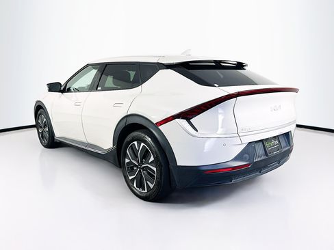 Used 2024 Kia EV6 Light RWD image 5