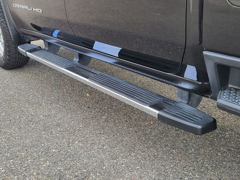 Used 2020 GMC Sierra 3500 Denali w/ Denali Ultimate Package image 14