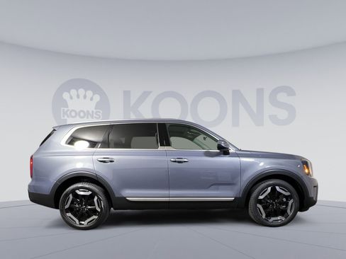 New 2025 Kia Telluride S image 7