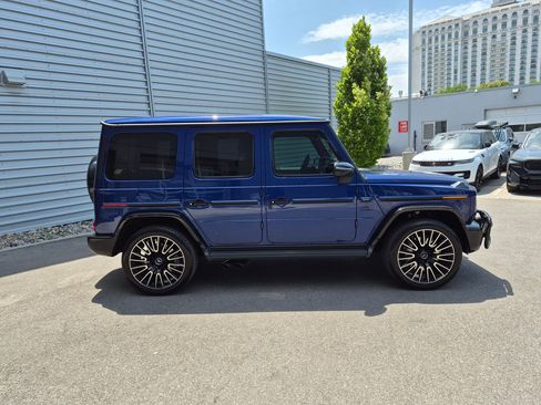 Used 2025 Mercedes-Benz G 63 AMG 4MATIC image 2
