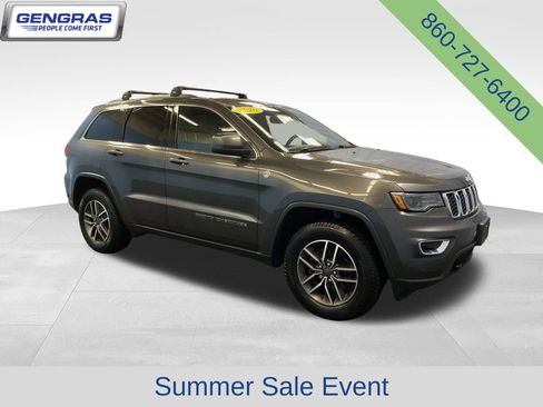 Used 2020 Jeep Grand Cherokee Laredo w/ Quick Order Package 2BN North AWD/4WD image 8
