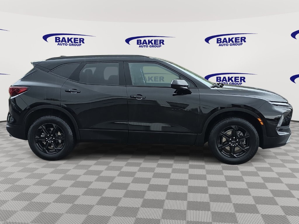 Used 2024 Chevrolet Blazer LT w/ Convenience Package AWD/4WD image 4