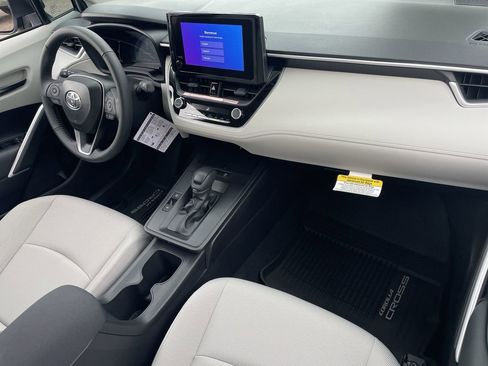 New 2026 Toyota Corolla Cross LE image 24