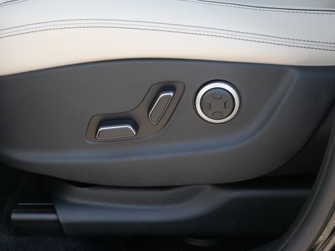 New 2026 Genesis GV70 2.5T Advanced image 5