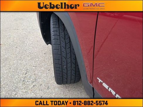 Used 2019 GMC Terrain SLT image 21