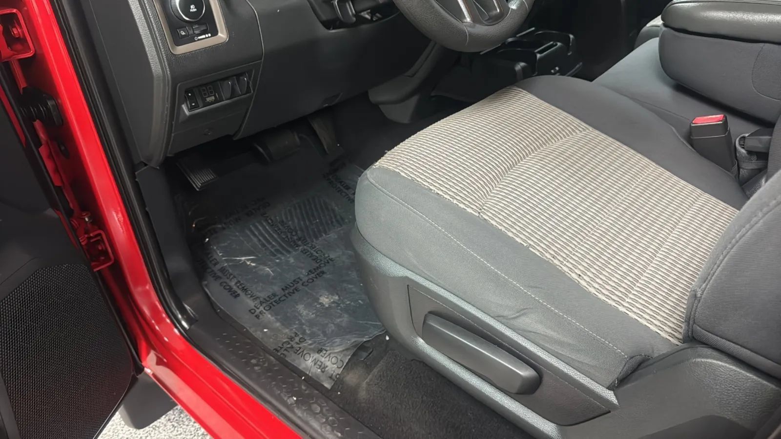 Used 2012 RAM 1500 Express RWD image 23