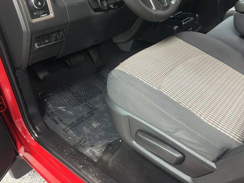 Used 2012 RAM 1500 Express RWD image 23