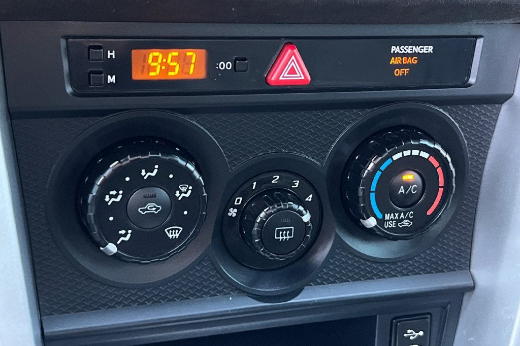 Certified 2017 Toyota 86 RWD image 21