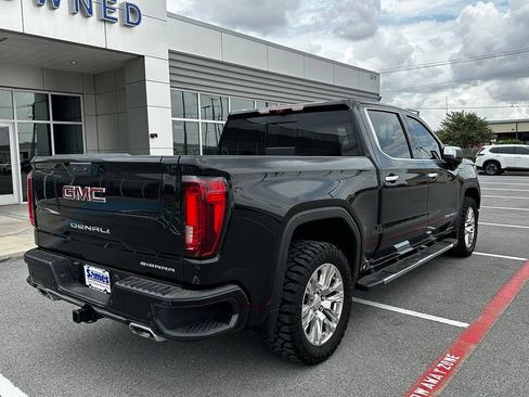 Used 2024 GMC Sierra 1500 Denali w/ Technology Package AWD/4WD image 10