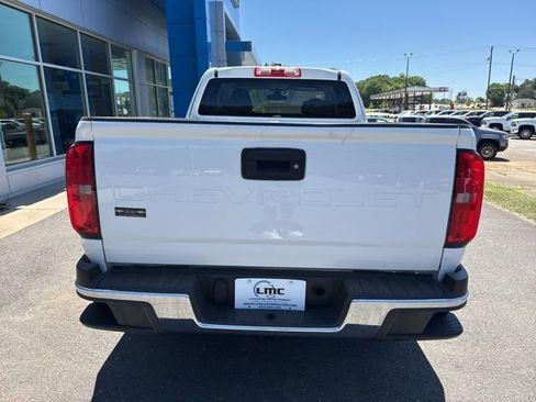Used 2022 Chevrolet Colorado W/T RWD image 5