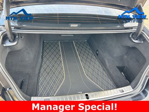 Used 2022 BMW 750i xDrive w/ Luxury Rear Seating Package image 20