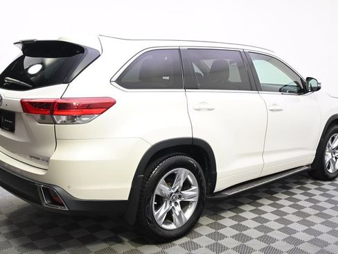 Used 2017 Toyota Highlander Limited AWD/4WD image 7