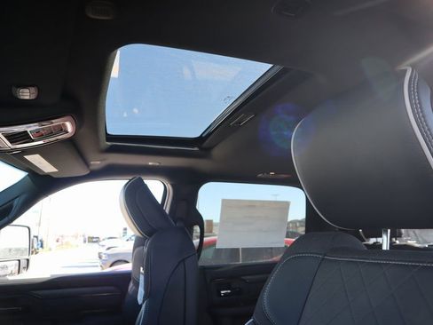 New 2026 RAM 2500 Limited image 16