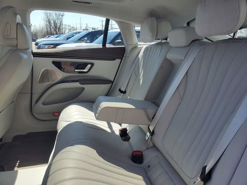 Used 2022 Mercedes-Benz EQS 450+ Sedan image 29