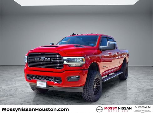 Used 2023 RAM 2500 Laramie w/ Night Edition image 4