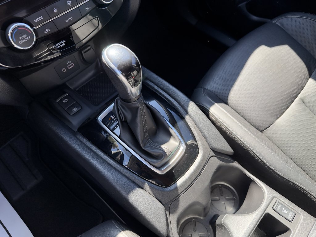 Used 2022 Nissan Rogue Sport SL w/ Premium Package AWD/4WD image 28