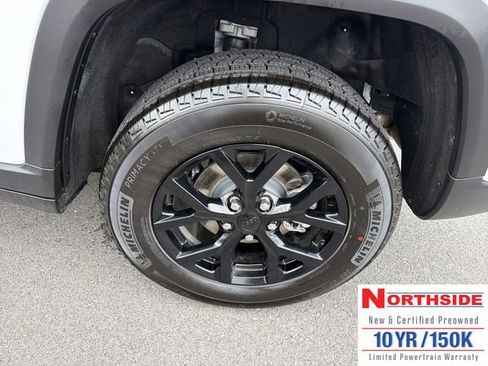 New 2026 Jeep Grand Cherokee Altitude AWD/4WD image 12