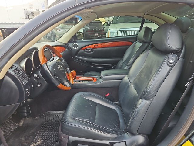 Used 2004 Lexus SC 430 Convertible RWD image 12