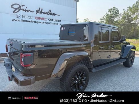 Used 2022 Jeep Gladiator Overland AWD/4WD image 3