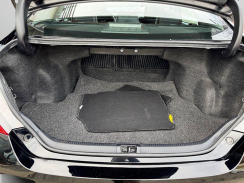 Used 2016 Toyota Camry XSE image 14