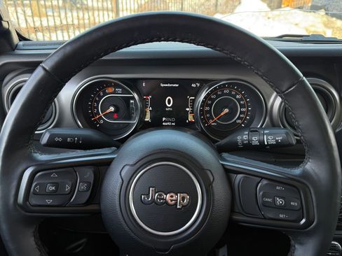 Used 2022 Jeep Wrangler Sport S image 20