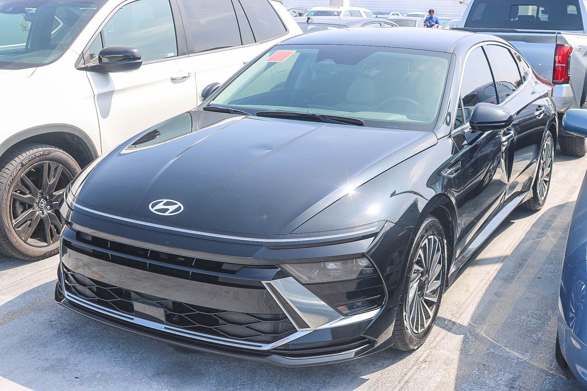 Used 2025 Hyundai Sonata SEL FWD image 5