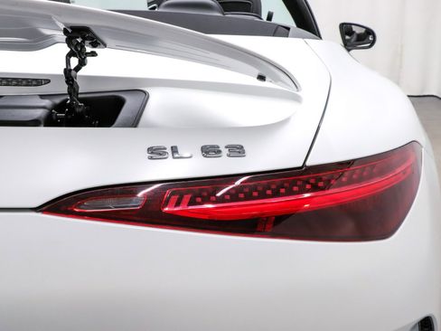 Used 2023 Mercedes-Benz SL 63 AMG 4MATIC image 63