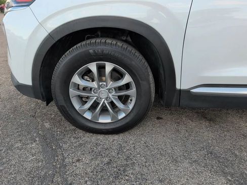 Used 2019 Hyundai Santa Fe SEL AWD/4WD image 10