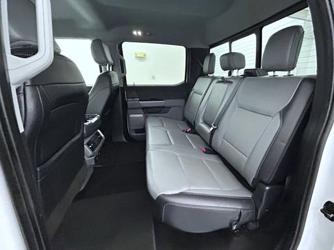 Used 2022 Ford F150 Lariat w/ Equipment Group 502A High AWD/4WD image 19