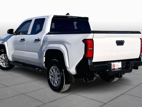 Used 2024 Toyota Tacoma SR image 11