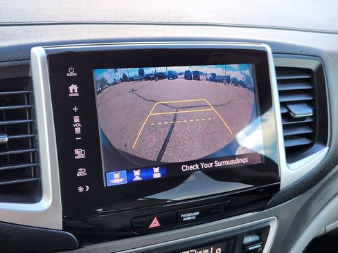 Used 2018 Honda Pilot EX image 24