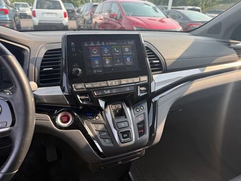 Used 2022 Honda Odyssey Elite image 12