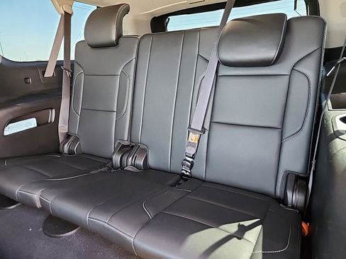 Used 2019 GMC Yukon XL SLT w/ Open Road Package image 9