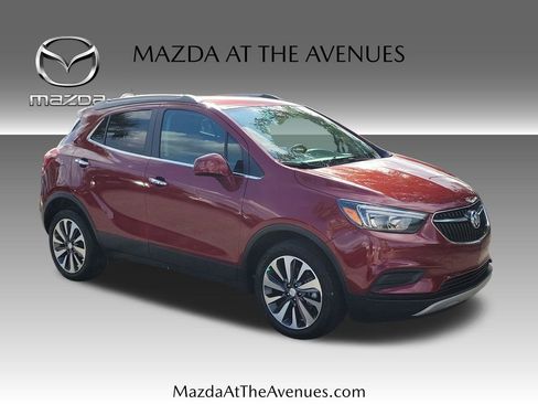 Used 2022 Buick Encore Preferred w/ Safety Package FWD image 3