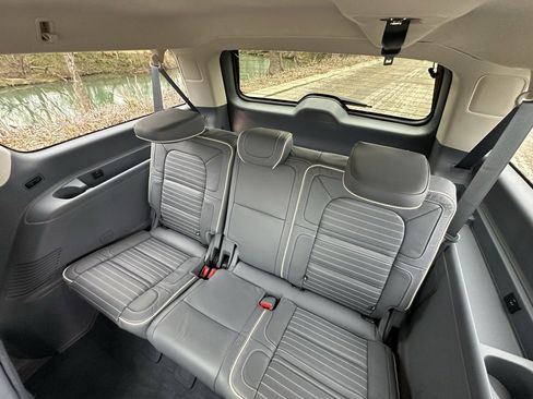 Used 2024 Lincoln Navigator L Black Label image 24