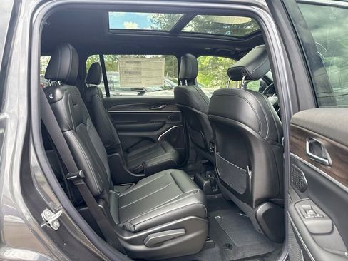 New 2026 Jeep Grand Cherokee L Limited AWD/4WD image 29