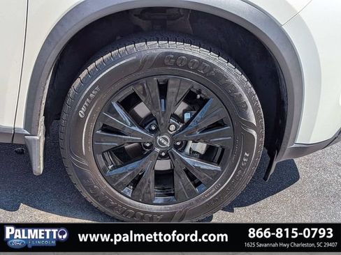 Used 2023 Nissan Rogue SV w/ SV Premium B Package FWD image 10