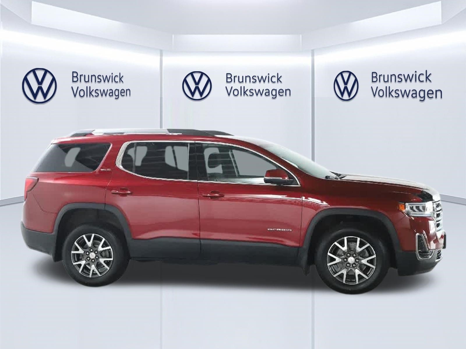 Used 2020 GMC Acadia SLE w/ Driver Convenience Package FWD image 11