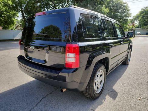 Used 2016 Jeep Patriot Sport w/ Power Value Group FWD image 7