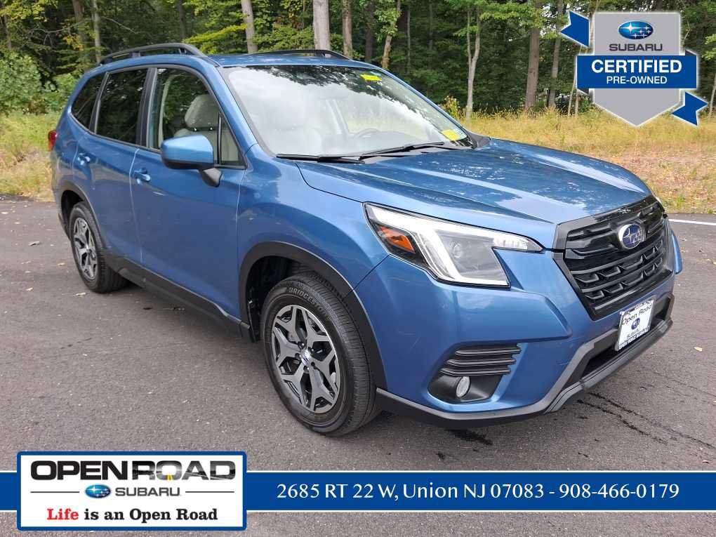 Used 2023 Subaru Forester Premium AWD/4WD image 1