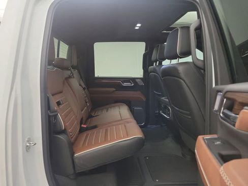 Used 2024 GMC Sierra 3500 Denali Ultimate image 24