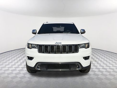Used 2021 Jeep Grand Cherokee Limited w/ Luxury Group II image 2