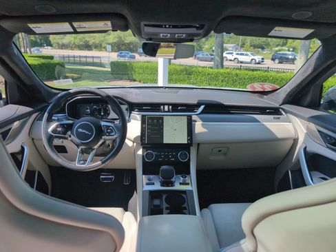Used 2022 Jaguar F-PACE SVR AWD/4WD image 28