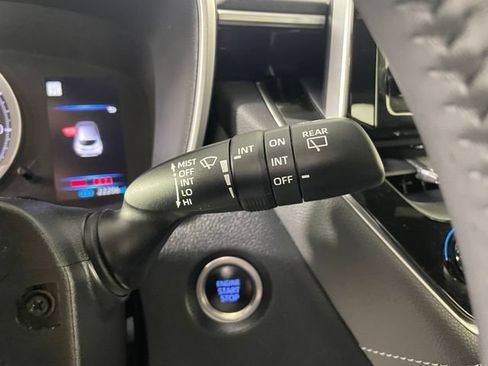 Used 2022 Toyota Corolla SE FWD image 14
