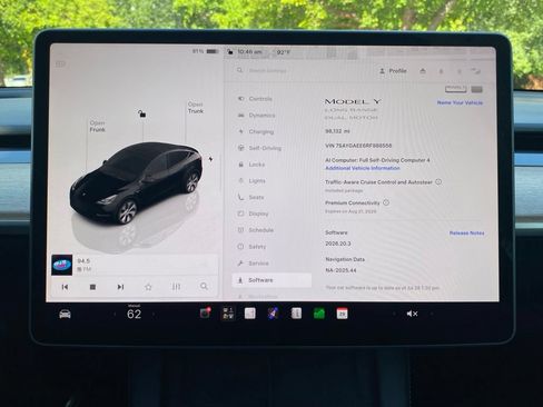 Used 2024 Tesla Model Y Long Range AWD/4WD image 2