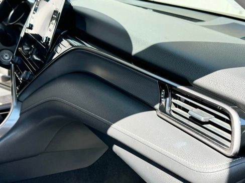 Used 2021 Toyota Camry SE w/ Carpet Mat Package (TMS) image 23