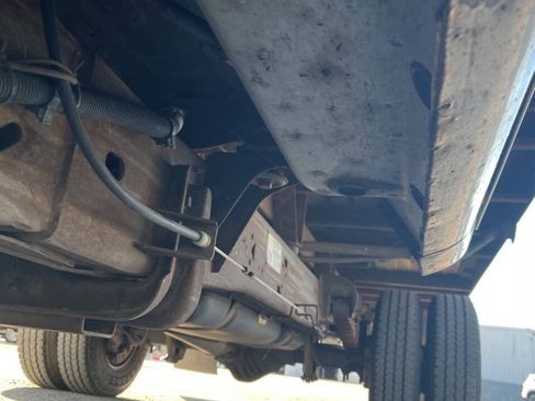 Used 2010 Chevrolet Express 3500 RWD image 6