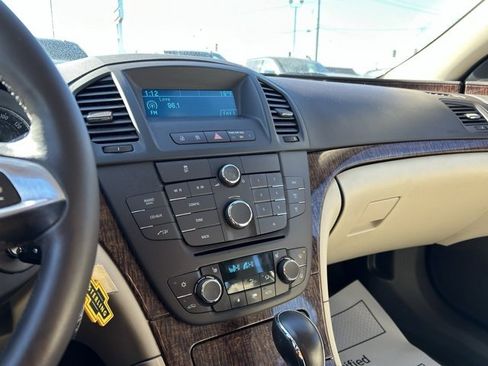 Used 2012 Buick Regal Leather image 30